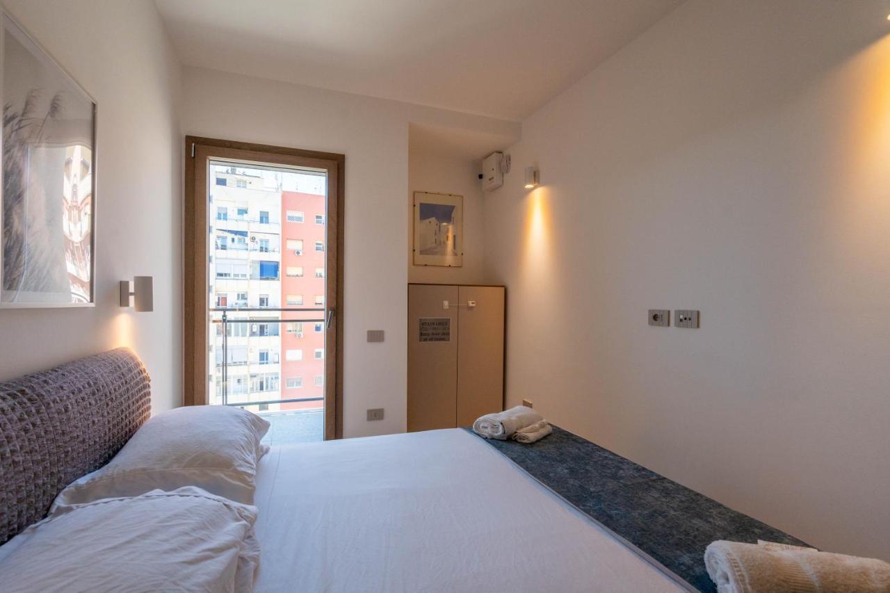 Aurealiving - Trastevere Suite With Rooftop & Gym, Your Place In Roma Eksteriør bilde